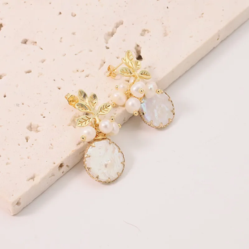 The cleaning methods for different types of stone bracelets are poor